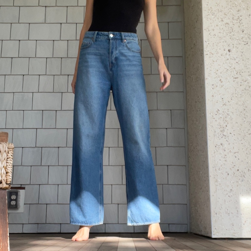 H&M Relaxed Wide-Leg Jeans
